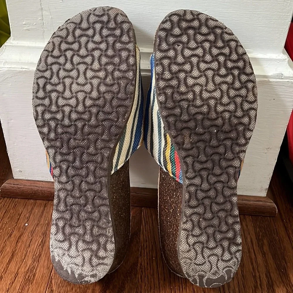 Muk Luks Lea Striped Canvas Slides Cork Wedge Size 7 - Picture 6 of 8